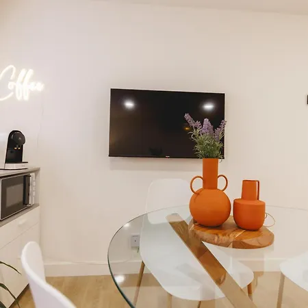 Bravissimo La Merce, Heart Of The Barri Vell דירה