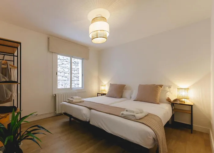 Bravissimo La Merce, Heart Of The Barri Vell * 赫罗纳